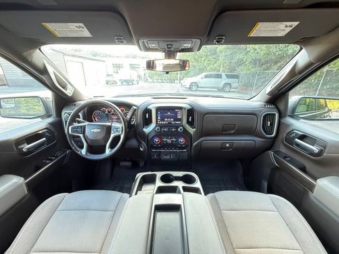 Used 2021 Chevrolet Silverado 1500 LT w/ Convenience Package II RWD image 11