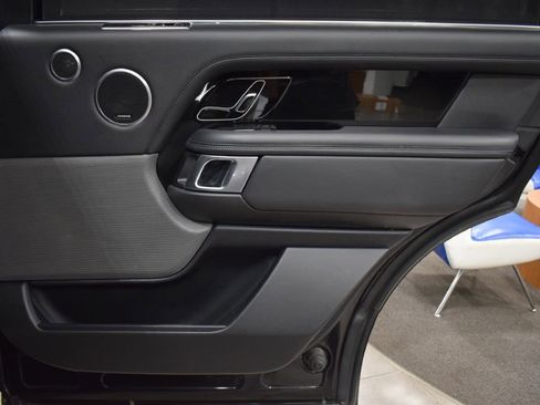 Used 2019 Land Rover Range Rover Long Wheelbase Supercharged image 19