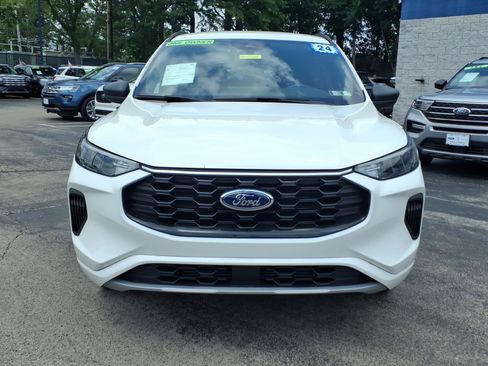 Certified 2024 Ford Escape ST-Line w/ Tech Pack #1 AWD/4WD image 9
