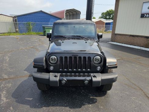 Used 2014 Jeep Wrangler Unlimited Sahara AWD/4WD image 25