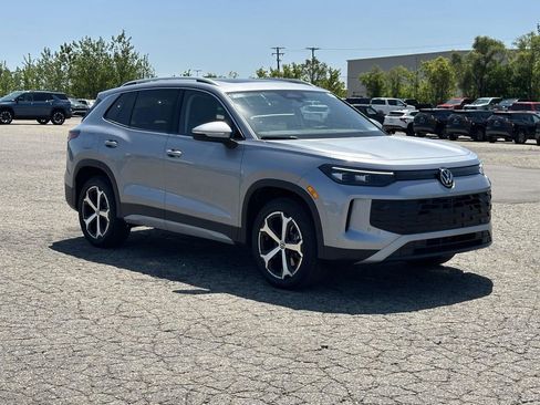 New 2026 Volkswagen Tiguan SE AWD/4WD image 6
