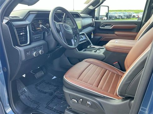 New 2026 GMC Sierra 2500 Denali Ultimate w/ Max Trailering Package image 9