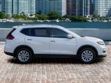 Used 2019 Nissan Rogue SV image 4