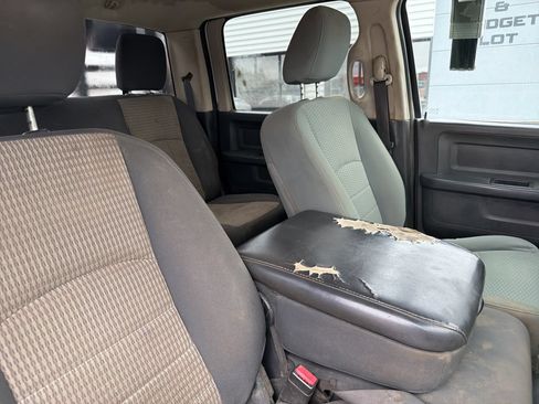 Used 2012 RAM 3500 ST w/ ST Decor Group AWD/4WD image 9