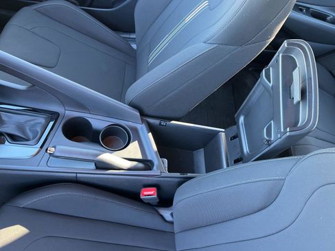 New 2025 Hyundai Elantra Sport image 36