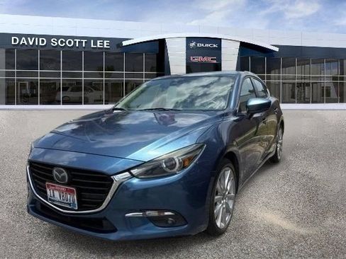 Used 2017 MAZDA MAZDA3 Grand Touring w/ Premium Equipment Package FWD image 3