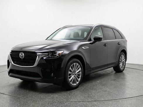 Used 2025 MAZDA CX-90 3.3 Turbo w/ Preferred Package image 3