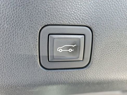 Used 2024 GMC Yukon Denali Ultimate image 35