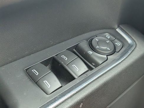 Used 2023 Chevrolet Silverado 1500 RST w/ Z71 Off-Road Package AWD/4WD image 12