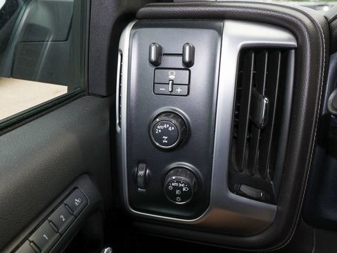 Used 2018 GMC Sierra 1500 SLT AWD/4WD image 22
