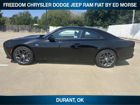 New 2025 Dodge Charger R/T w/ Plus Group image 4
