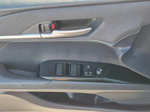 Used 2025 Toyota Camry LE FWD image 18