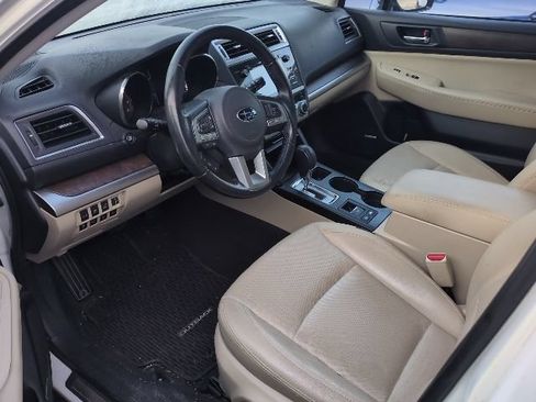 Used 2016 Subaru Outback 2.5i Limited AWD/4WD image 6
