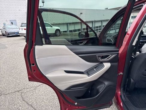 Used 2020 Subaru Forester Premium image 35