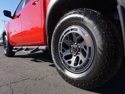Certified 2025 Nissan Frontier PRO-4X AWD/4WD image 6