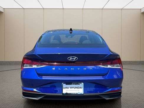 Certified 2023 Hyundai Elantra SEL w/ Convenience Package FWD image 4