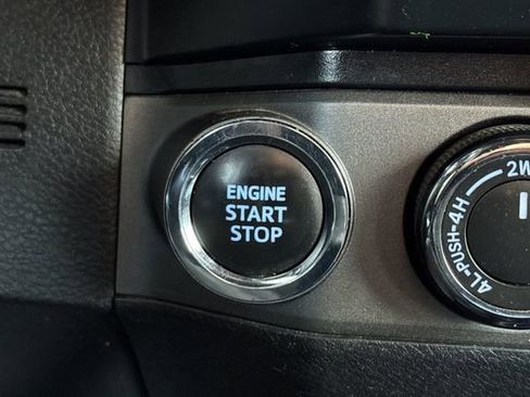 Used 2023 Toyota Tacoma TRD Off-Road image 21