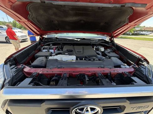 Used 2023 Toyota Tundra Limited w/ TRD Off-Road Package AWD/4WD image 26