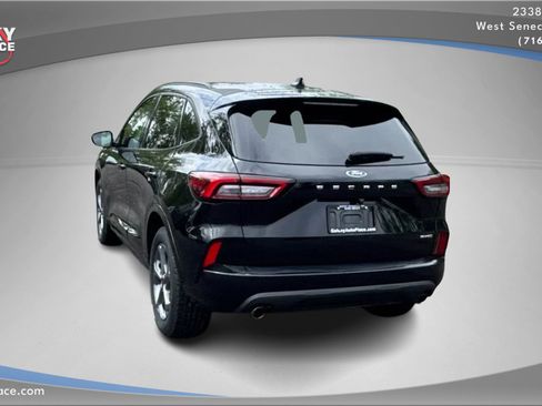 Used 2023 Ford Escape ST-Line image 7