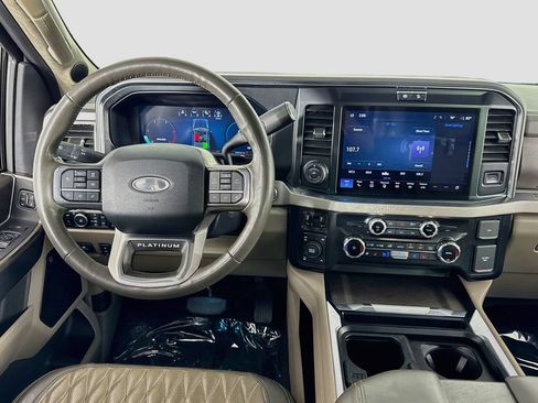 Used 2025 Ford F350 Platinum w/ Platinum Plus Package AWD/4WD image 14