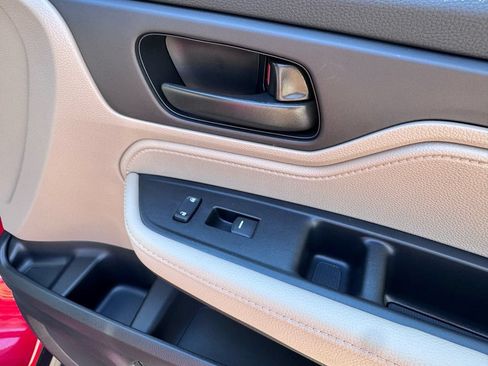 Used 2024 Honda Odyssey EX image 30