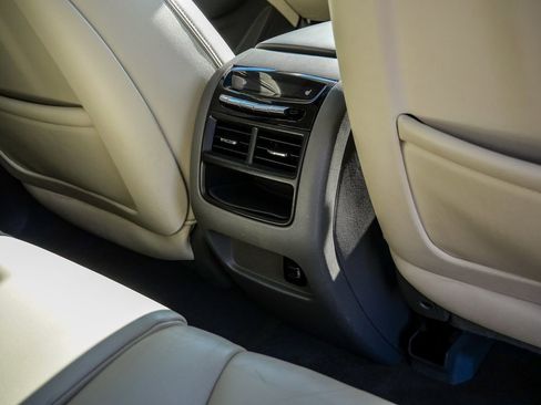 Used 2017 Cadillac XT5 Luxury w/ Driver Awareness Package FWD image 24