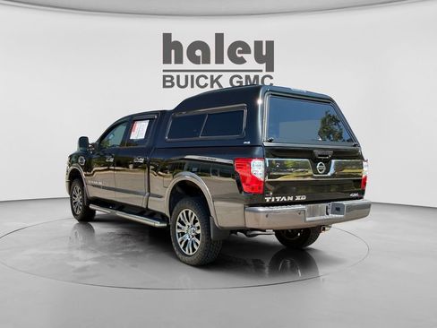 Used 2018 Nissan Titan Platinum Reserve w/ Platinum Utility Package AWD/4WD image 3