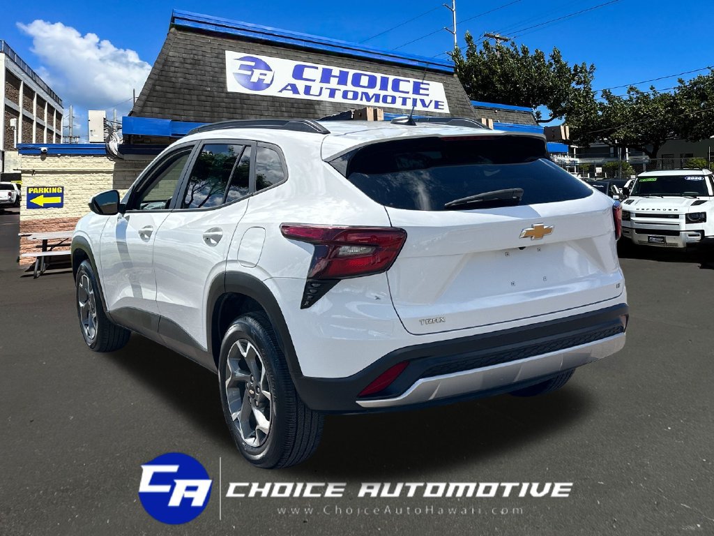 Used 2024 Chevrolet Trax LT FWD image 5