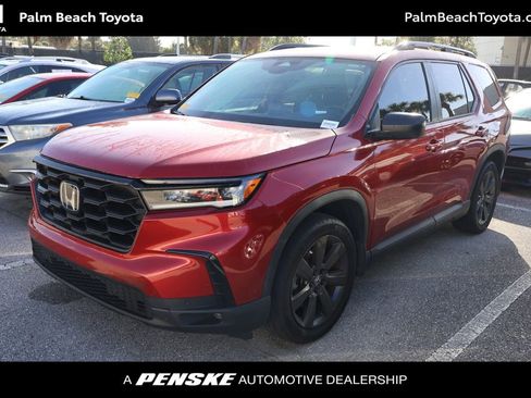 Used 2024 Honda Pilot Sport image 1