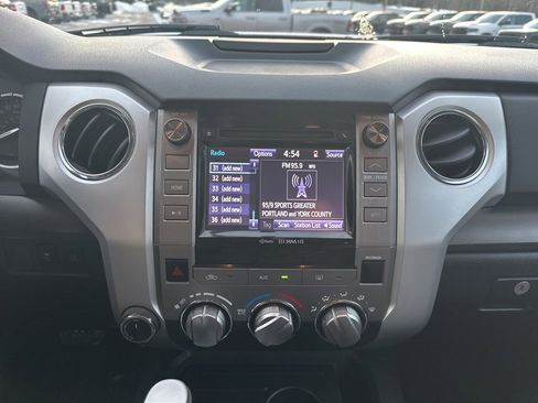 Used 2014 Toyota Tundra SR5 w/ TRD Off Road Package image 18