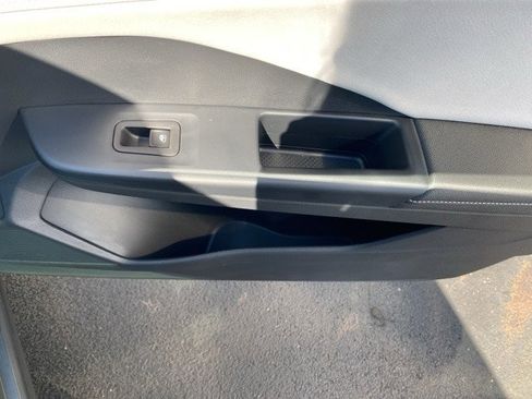 New 2025 Volkswagen Taos SE image 49