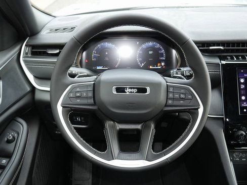 New 2026 Jeep Grand Cherokee L Laredo AWD/4WD image 16