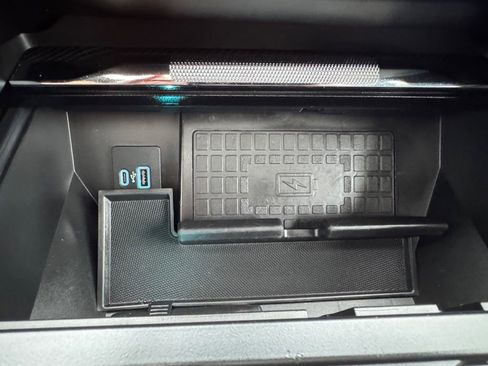 Used 2021 Ford F150 Limited image 45