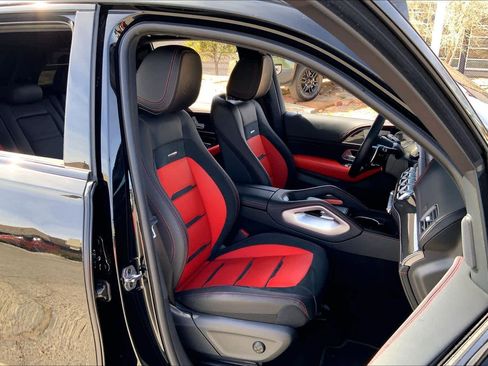 Used 2025 Mercedes-Benz GLE 53 AMG 4MATIC image 8