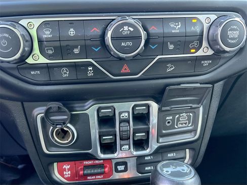 Used 2018 Jeep Wrangler Unlimited Rubicon image 15