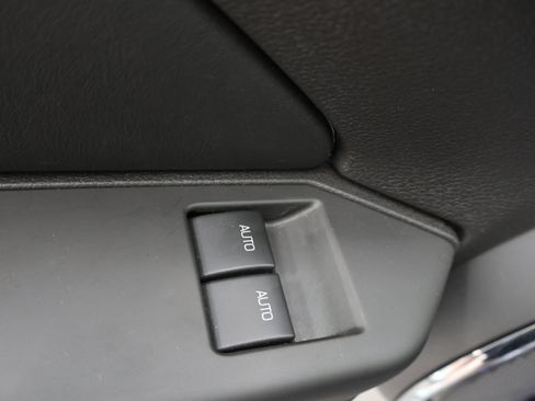 Used 2010 Ford Mustang GT Premium RWD image 34