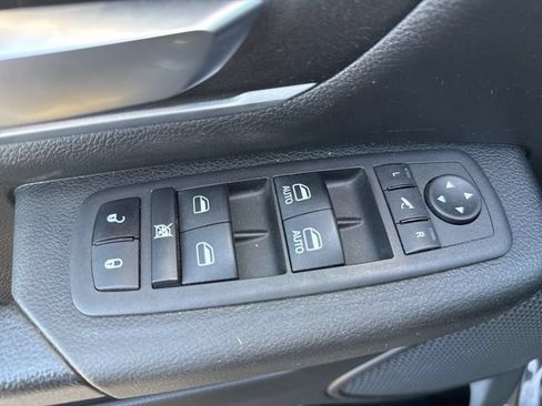 Used 2022 RAM 1500 Big Horn AWD/4WD image 16