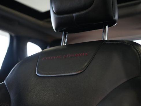 Used 2016 Jeep Cherokee Trailhawk w/ Comfort/Convenience Group image 24