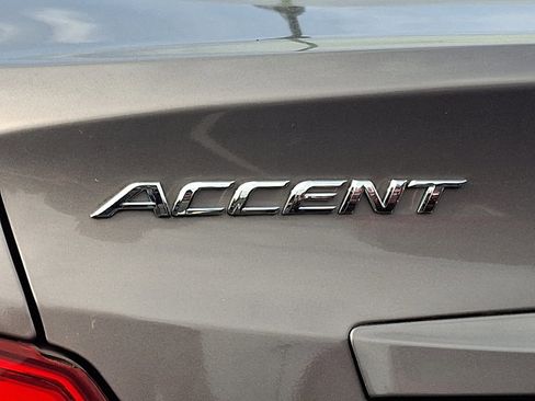 Used 2017 Hyundai Accent SE image 9
