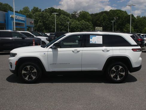 Used 2024 Jeep Grand Cherokee Limited 4xe AWD/4WD image 5