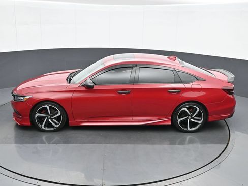 Used 2018 Honda Accord Sport image 18
