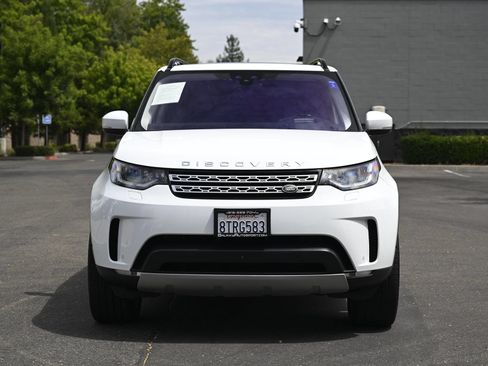 Used 2017 Land Rover Discovery HSE Luxury AWD/4WD image 2