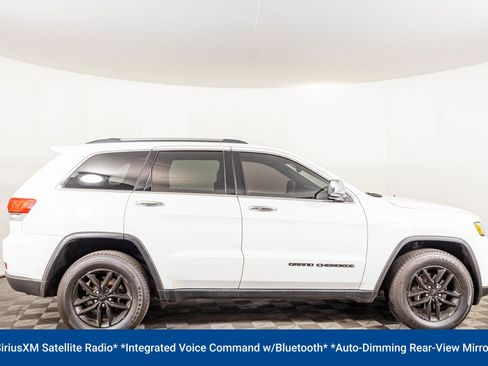 Used 2017 Jeep Grand Cherokee Limited image 15