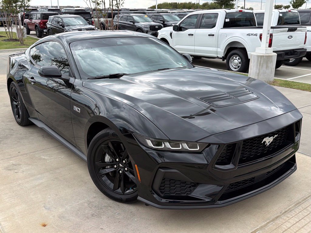 Used 2024 Ford Mustang GT RWD image 6