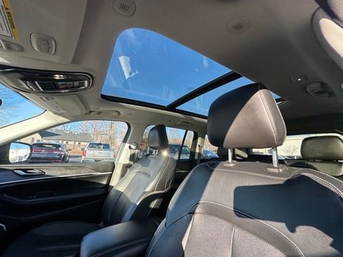 Used 2023 Jeep Grand Cherokee 4WD 4xe image 25