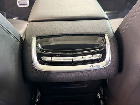 Used 2022 Cadillac XT6 Sport image 26