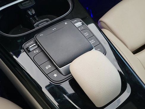 Used 2022 Mercedes-Benz CLA 250 image 28