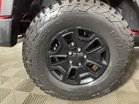 Used 2015 Jeep Wrangler Unlimited Sport image 25