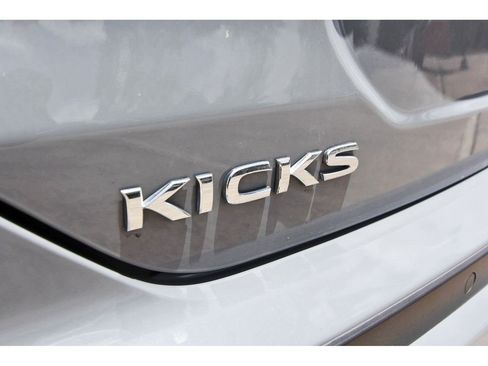 Certified 2024 Nissan Kicks SV FWD image 27