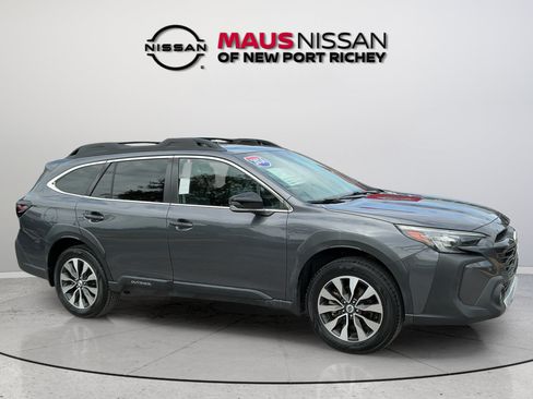 Used 2024 Subaru Outback Limited AWD/4WD image 13